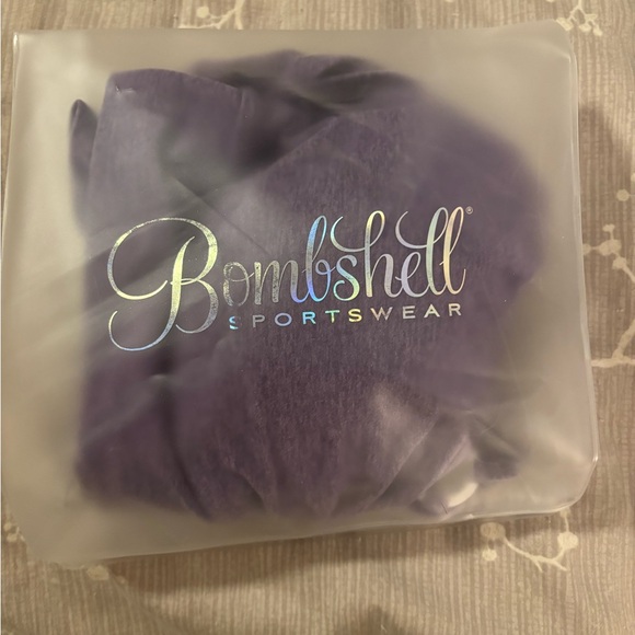 Bombshell Sportswear Angel Bra - Picture 7 of 7